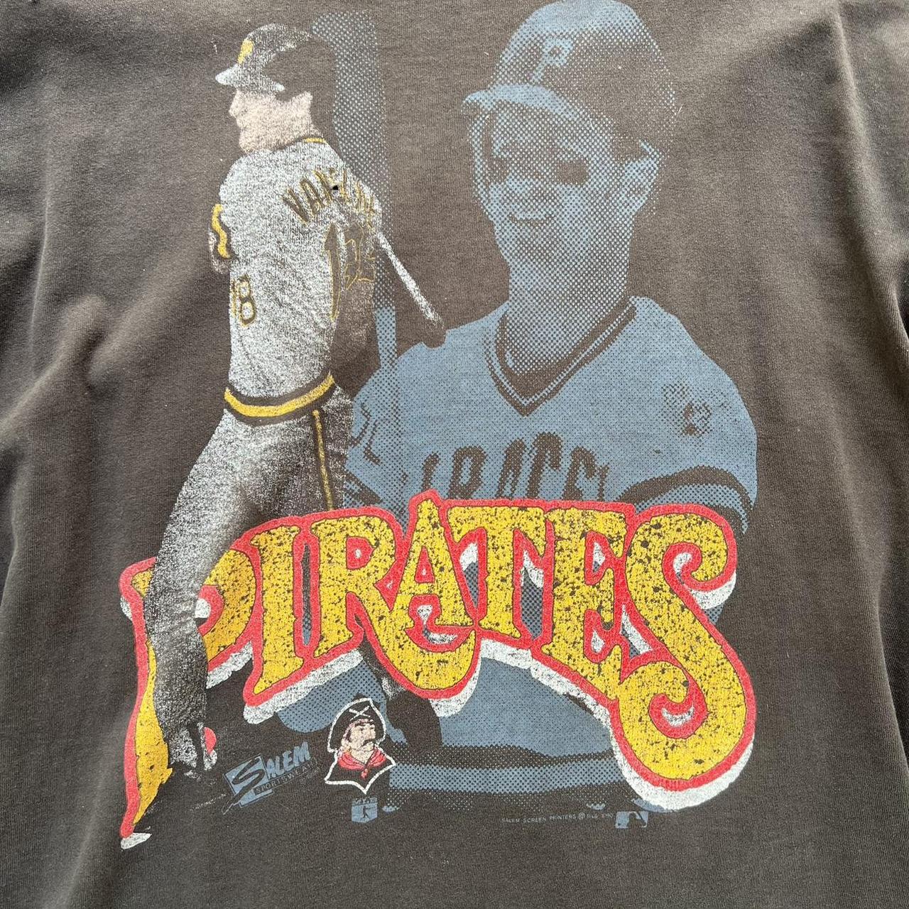 Vintage Salem Pittsburgh Pirates T Shirt (Size L) — Roots