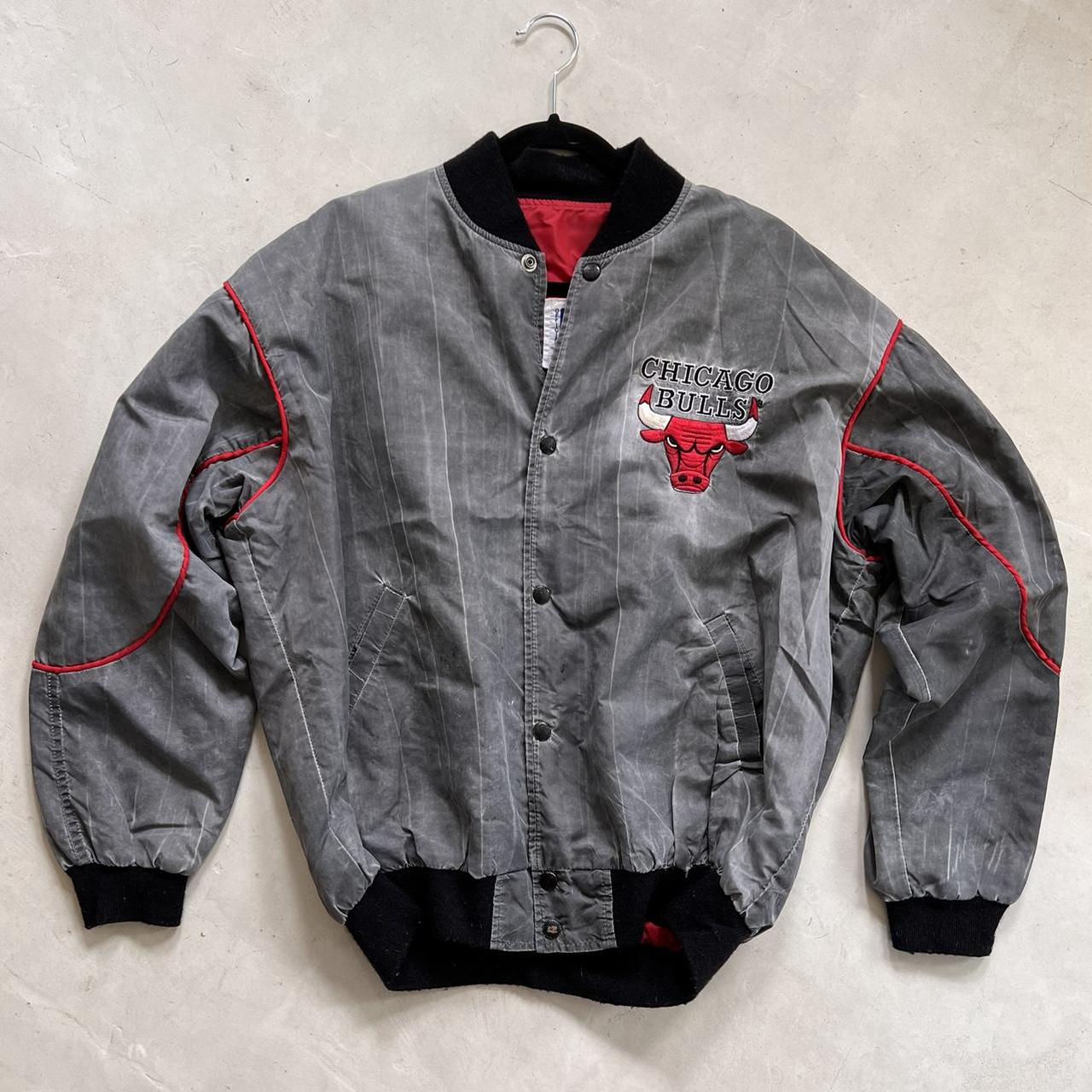 Vintage chicago bulls online bomber jacket