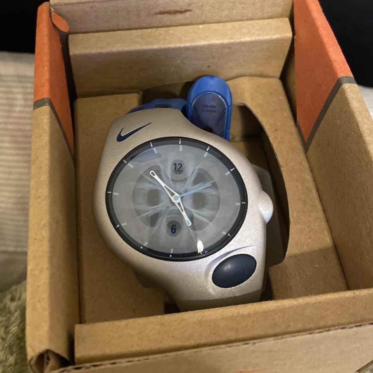 Nike discount watch 2000