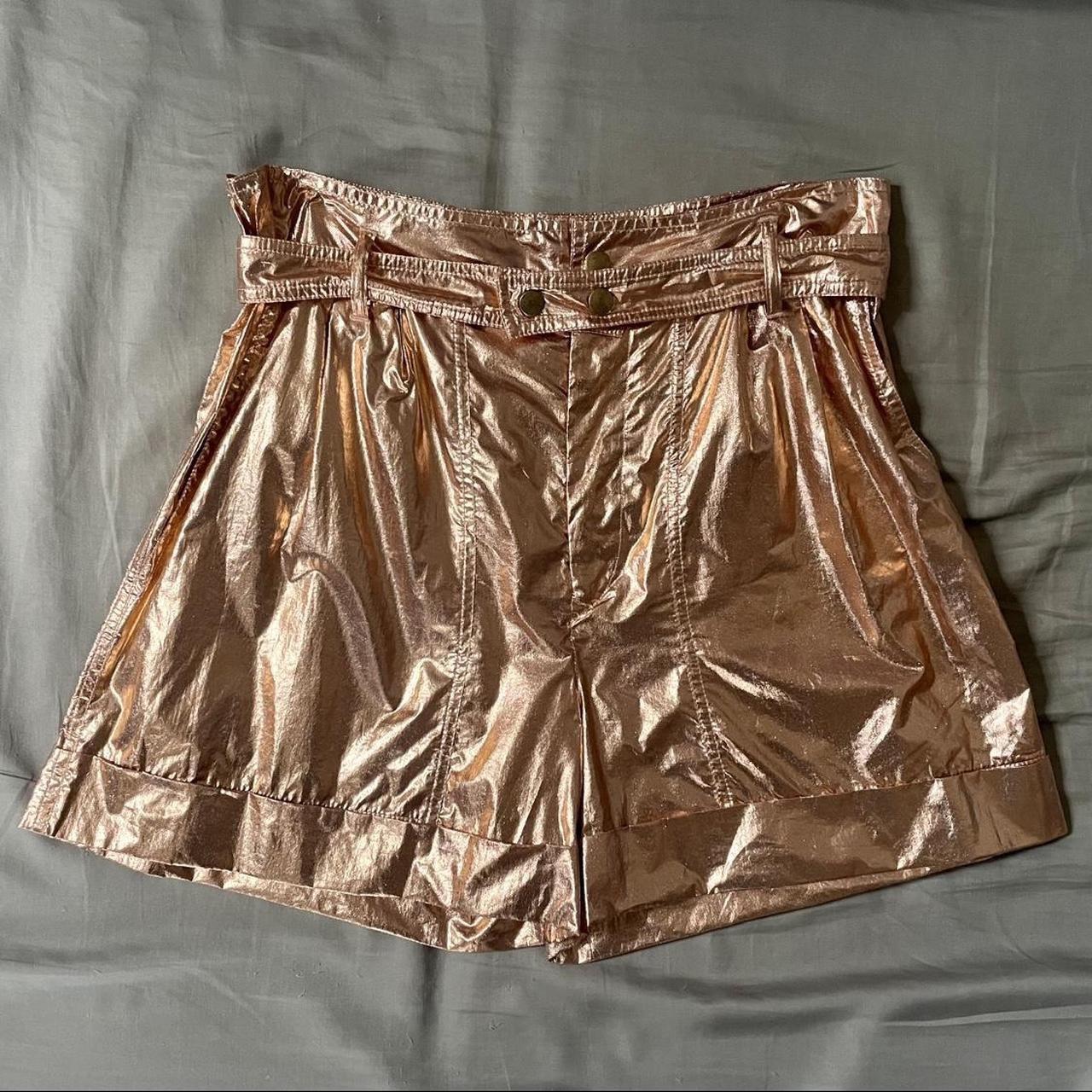 item listed by flirtcobain318