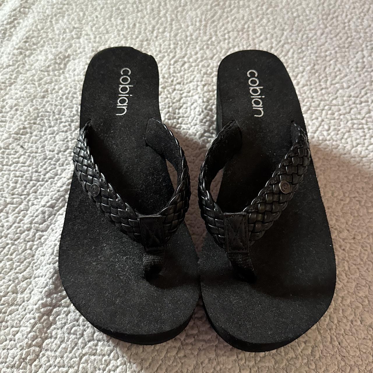 Black women’s platform sandals - Depop