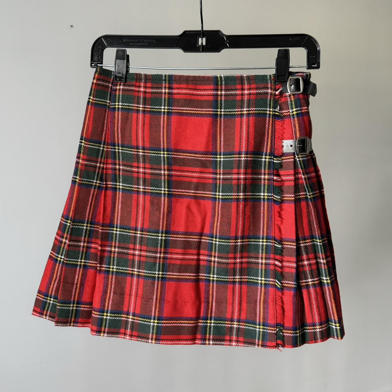 ✨ELOISE✨rare English Bacon plaid mini Depop