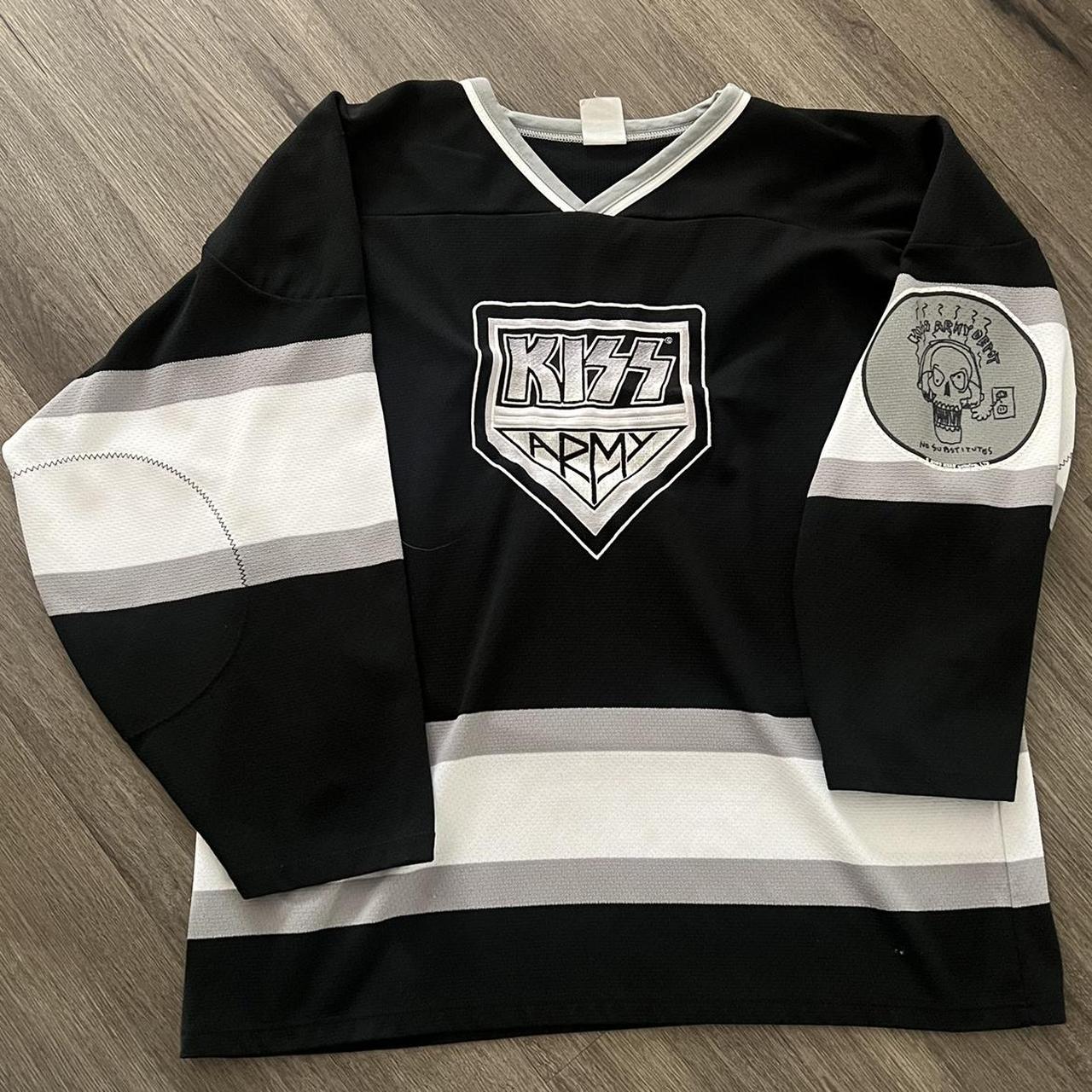 Los Angeles Kings Hockey jersey. Only worn a few - Depop