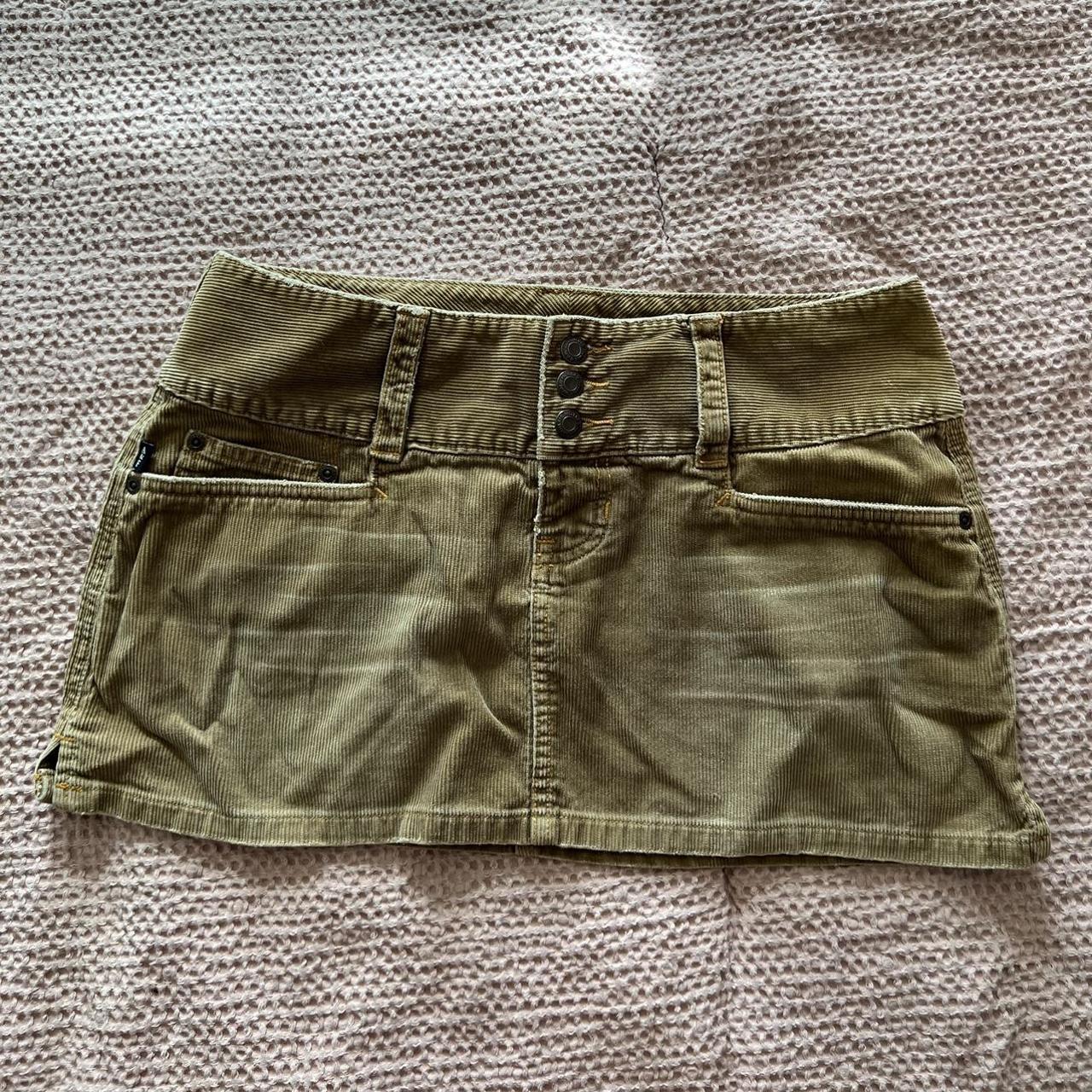 Abercrombie & Fitch Women's Cream and Tan Skirt | Depop