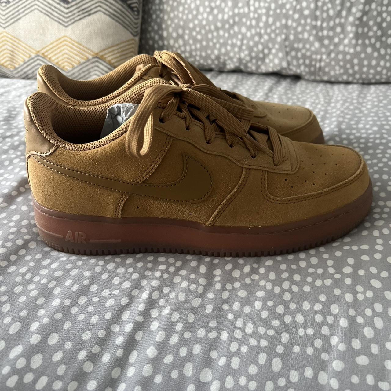 Nike Women's Brown Trainers | Depop