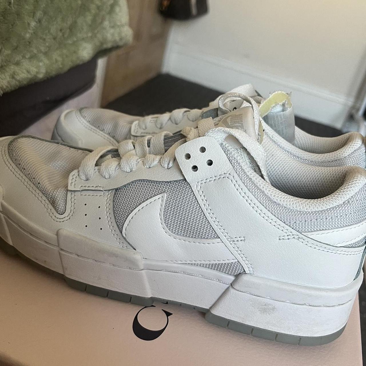 womens nike dunks white