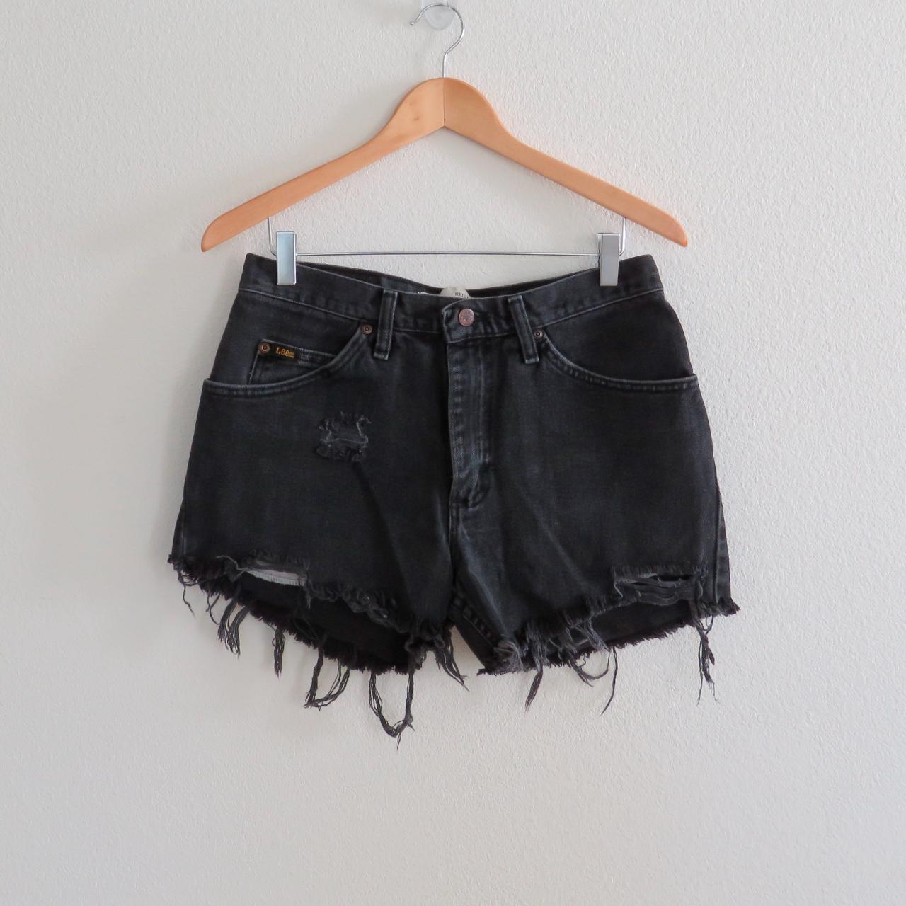 Lee Women's Black Shorts | Depop