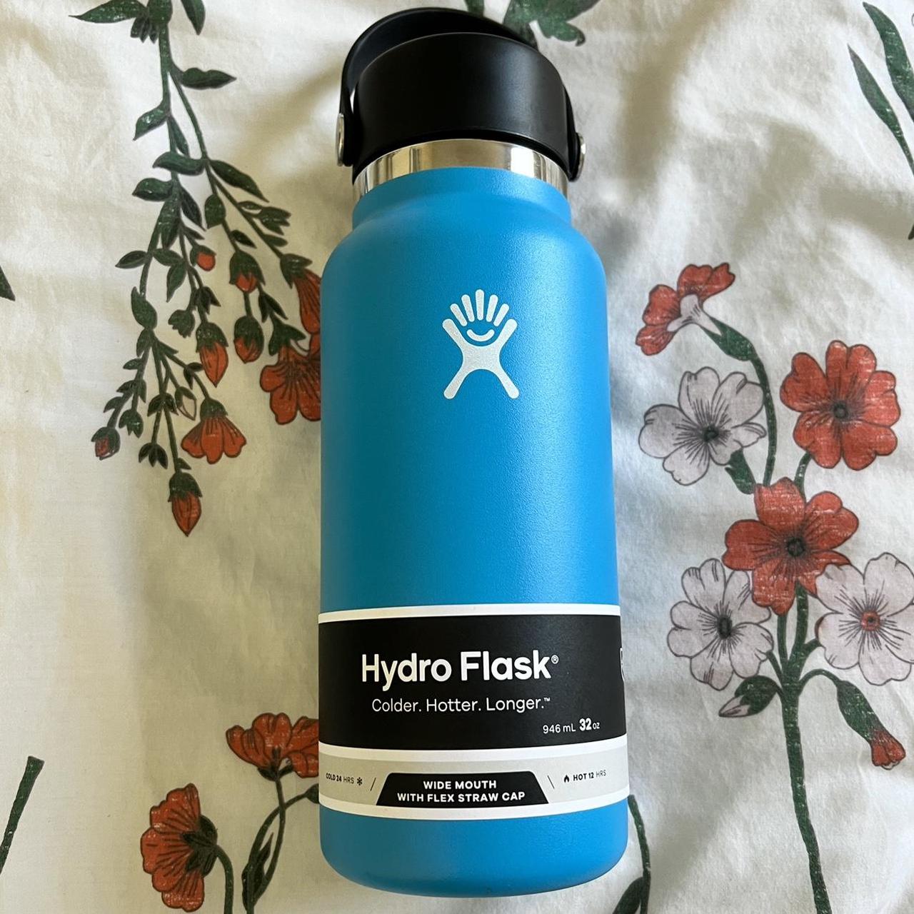 Hydro Flask Lid & Cap blue wide mouth flex - Depop