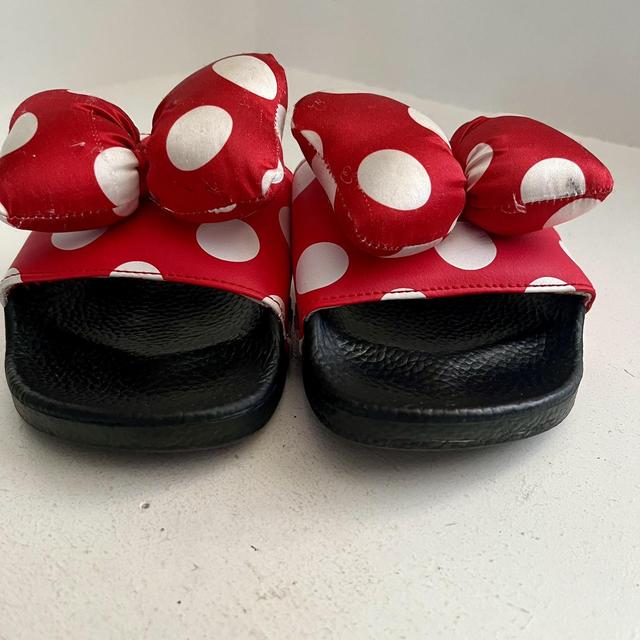 Disney vans minnie slides hotsell