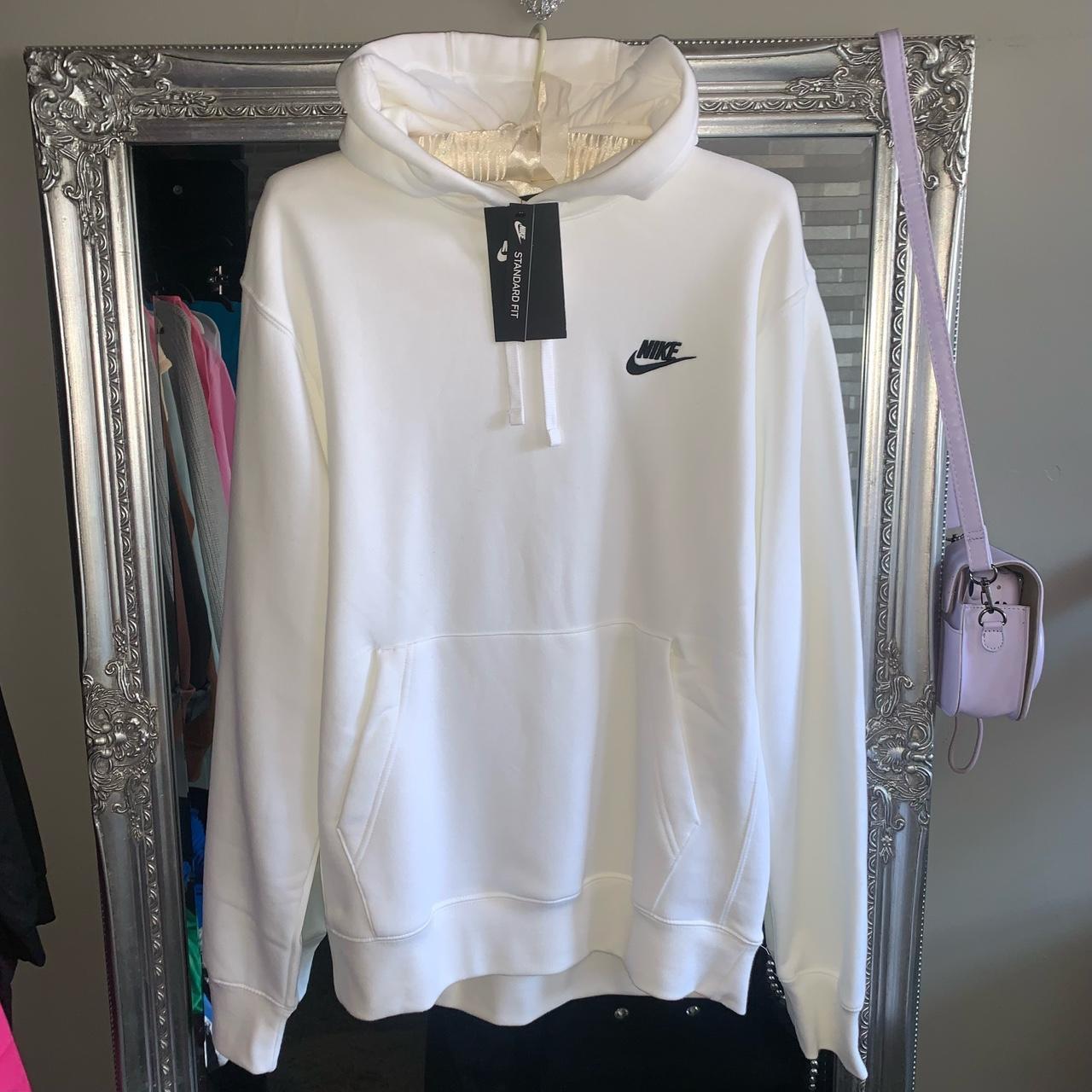 Nike Men's White Hoodie Depop
