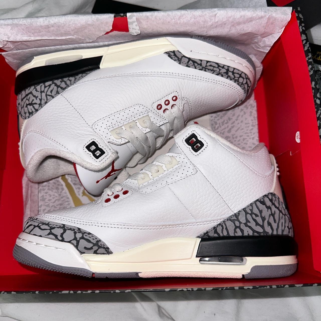 womens white jordan shoes