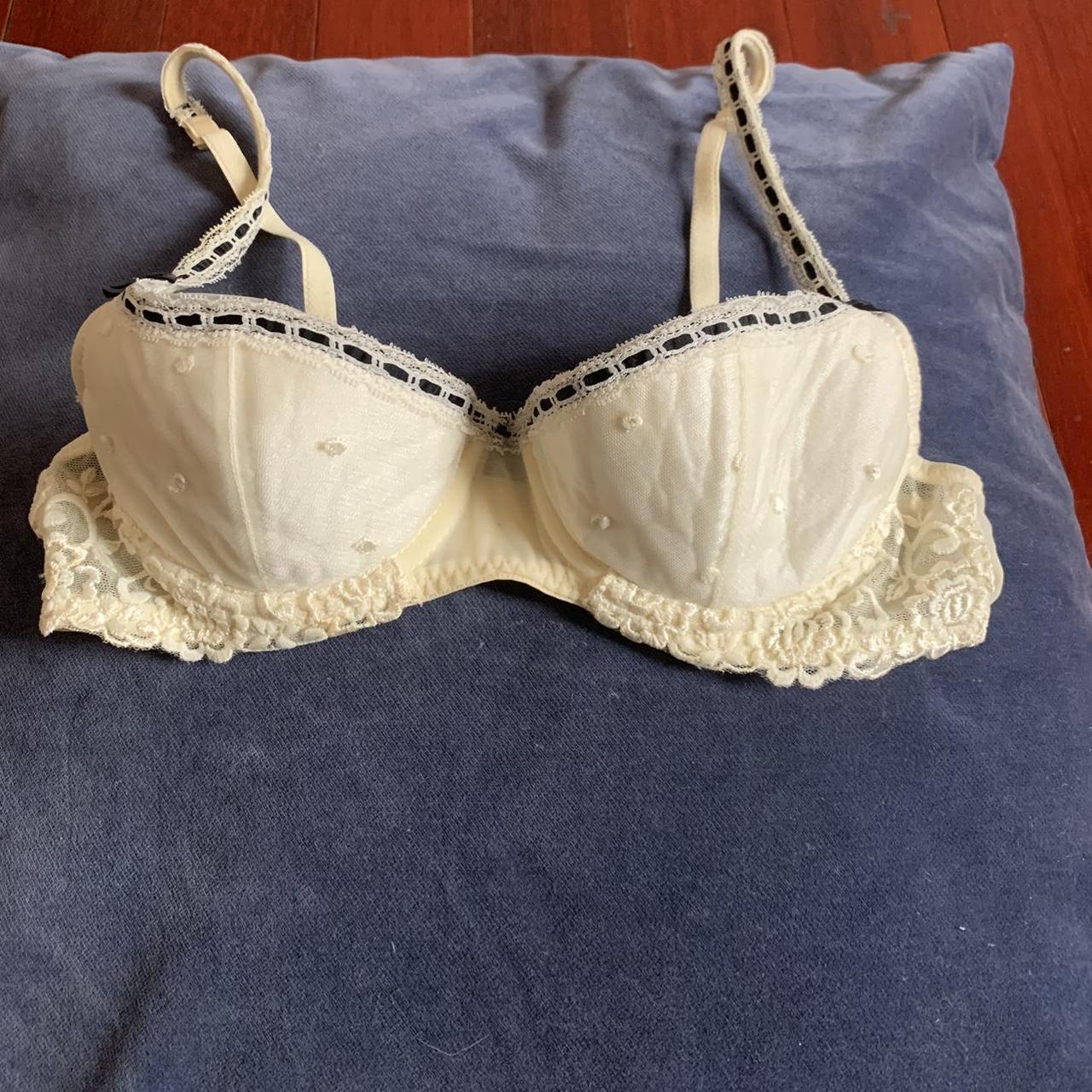 34A black and white jezebel balconette bra, such... - Depop