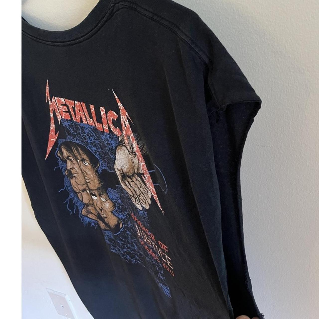 Metallica Giants game T shirt Fits kinda small but - Depop