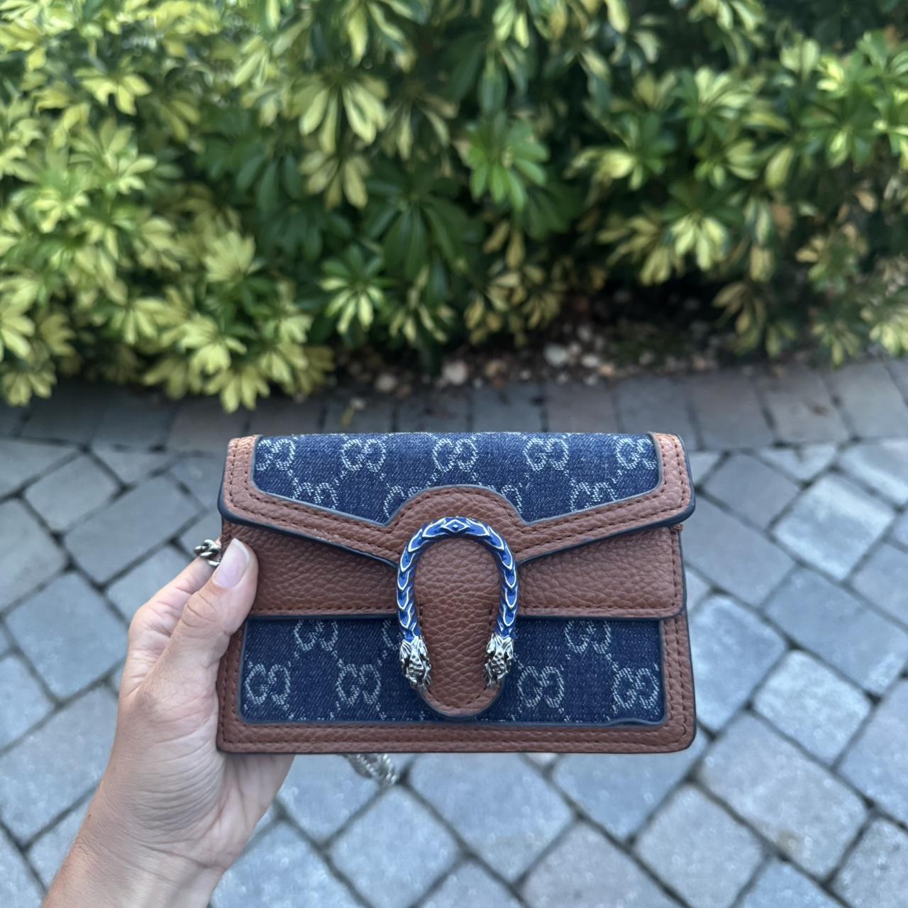 item listed by haleylease