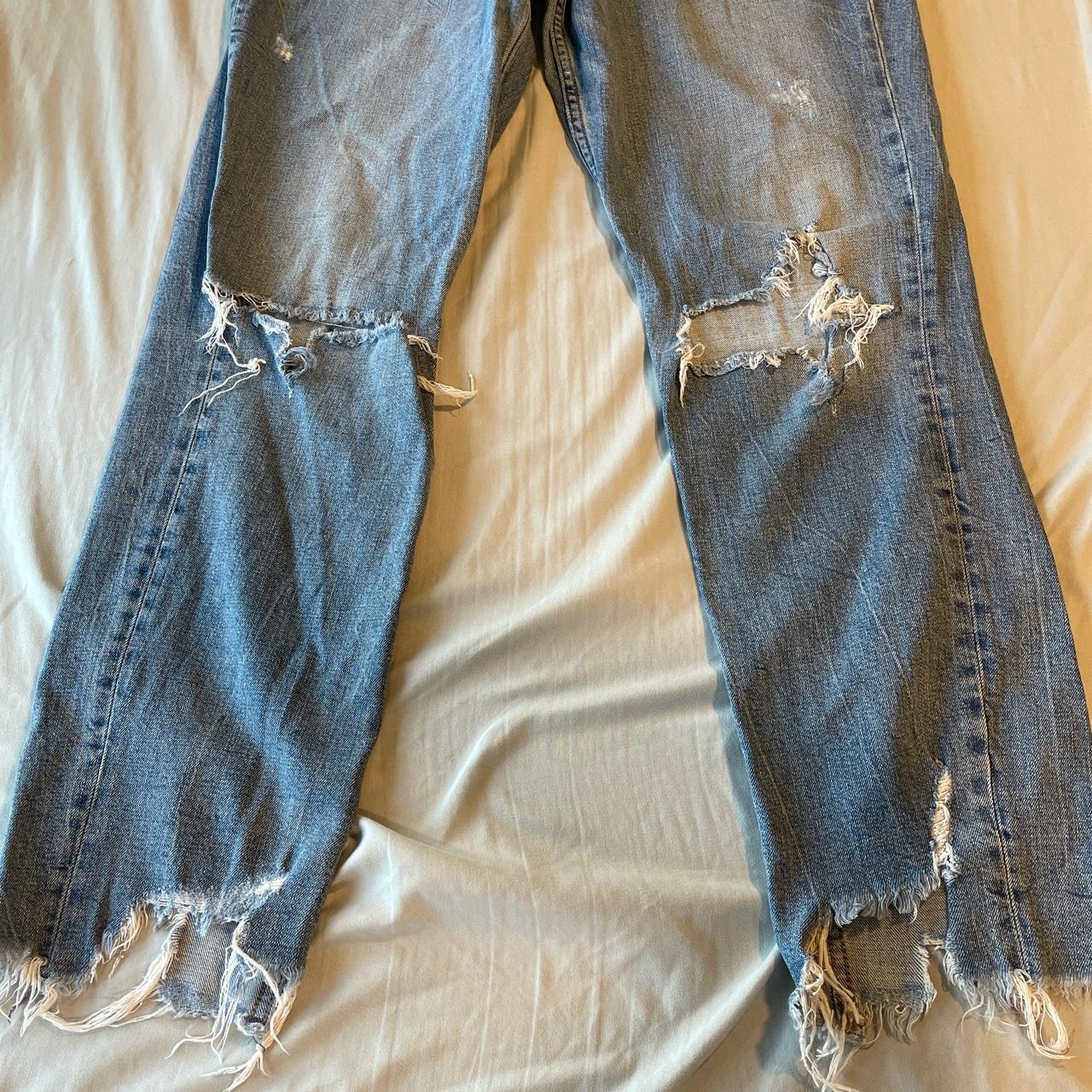 h&m medium wash distressed girlfriend jeans size... Depop