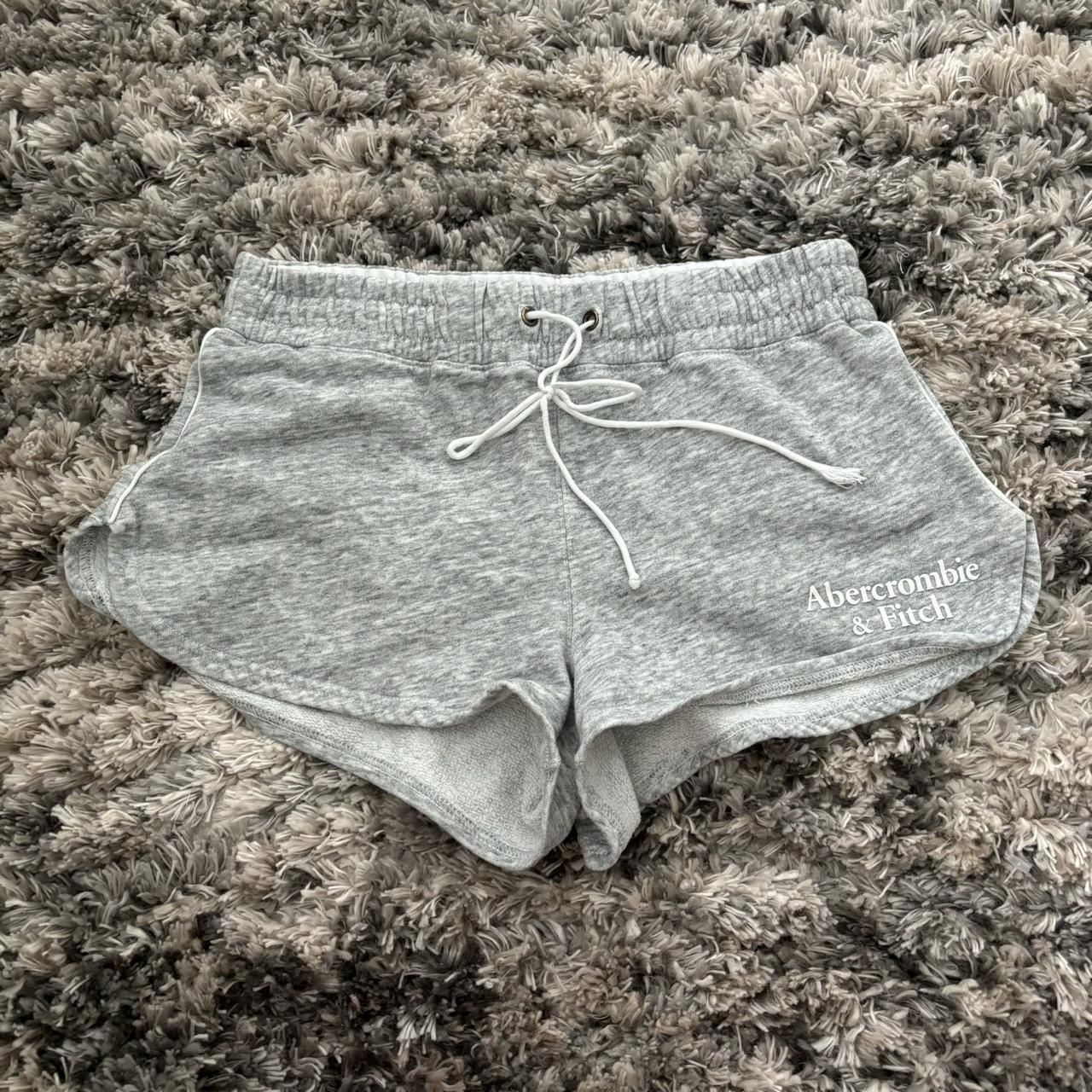 Abercrombie Fitch grey lounge shorts The waist