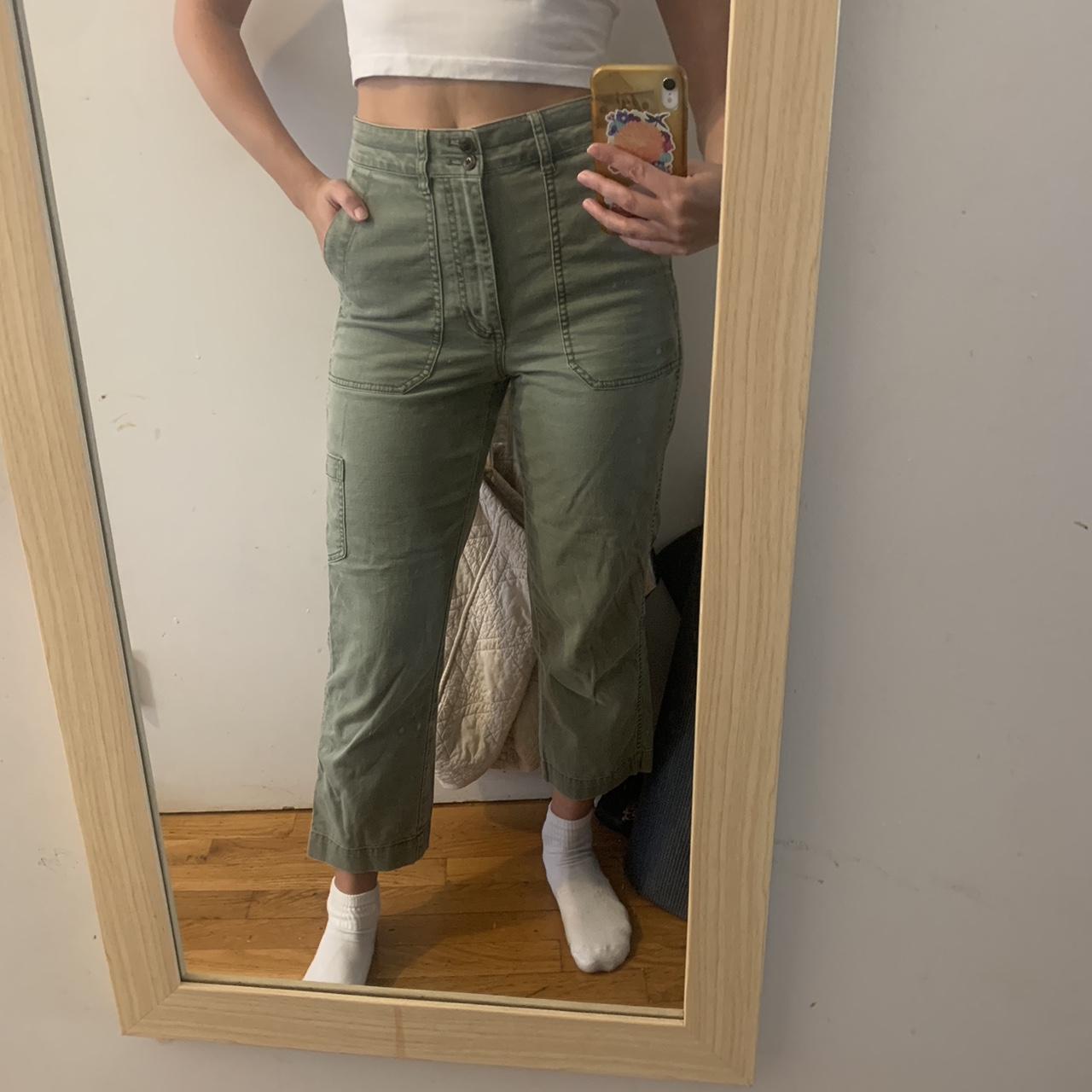 Madewell high waisted green cargo pants!! Super... Depop