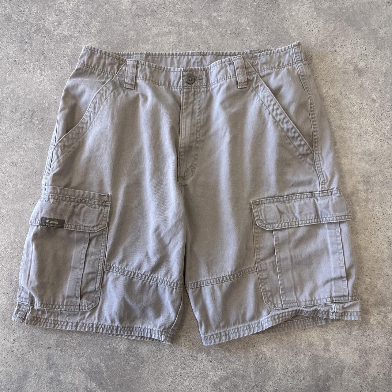 Wrangler Men's Grey Shorts | Depop