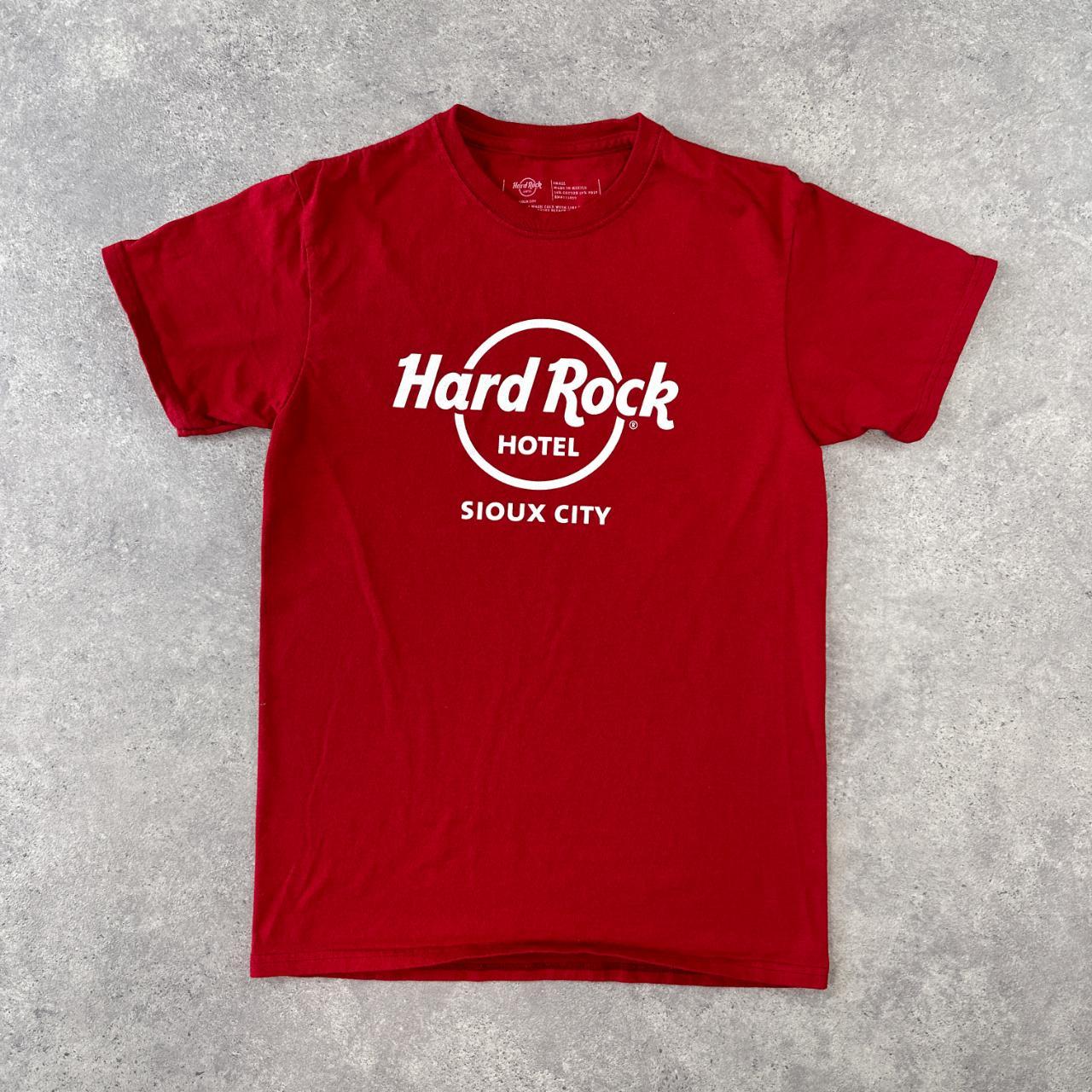 Hard Rock Cafe Women's Red T-shirt 