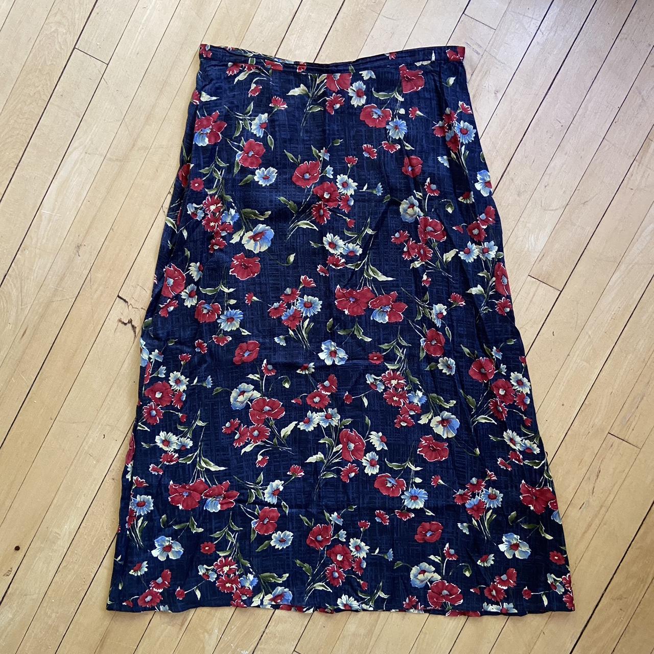 90s rayon floral maxi skirt from Talbots. Zips and... - Depop