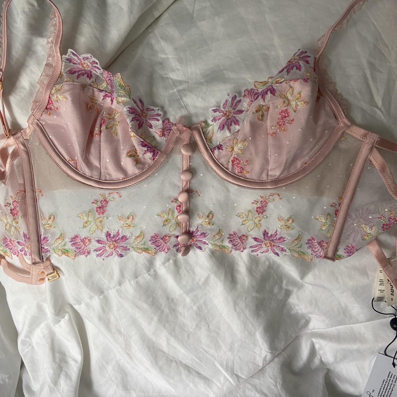 For love and lemons corset pink in S NWT - Depop