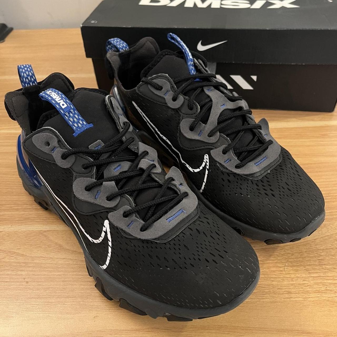 mens black and grey nike trainers