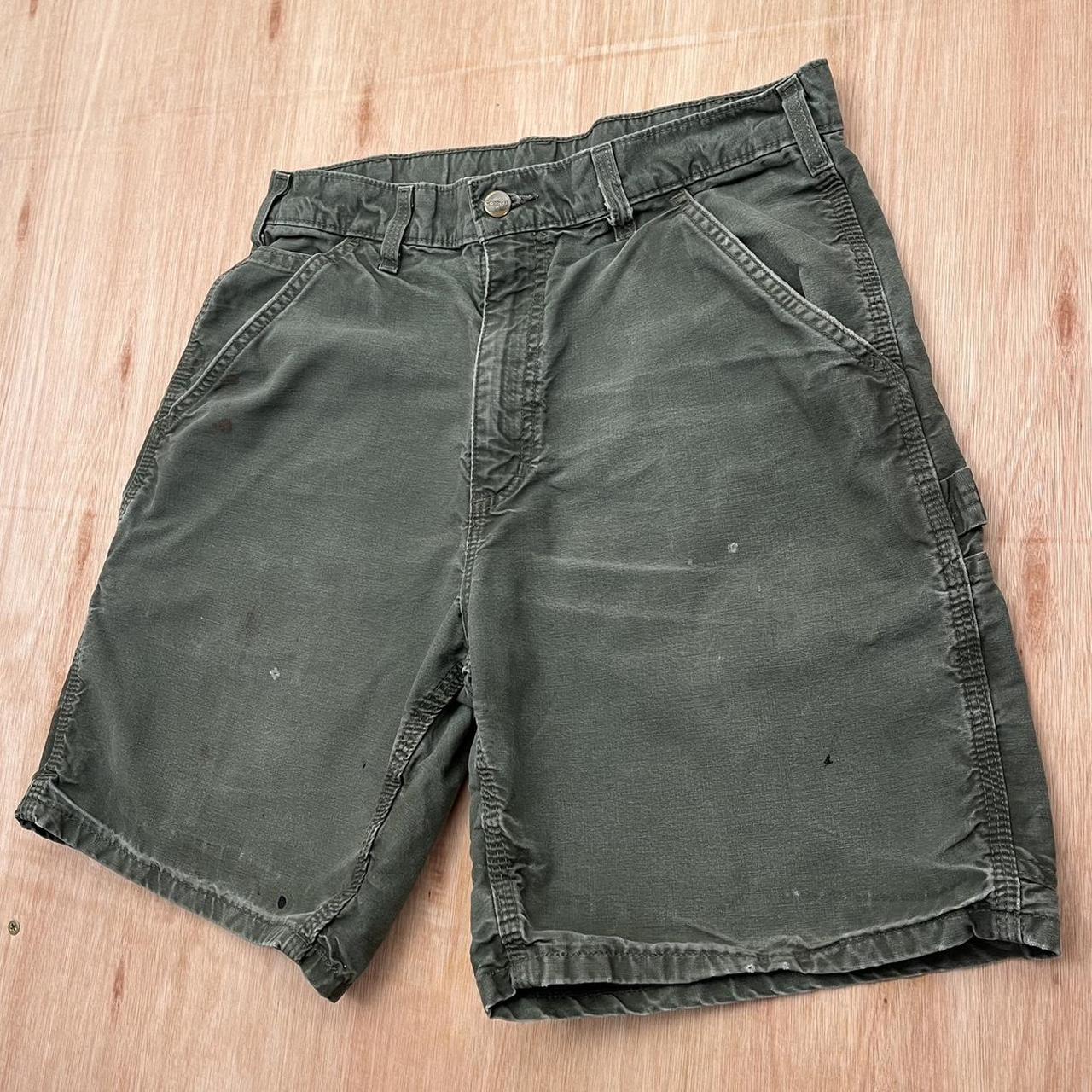 Carhartt Men's Khaki and Green Shorts | Depop