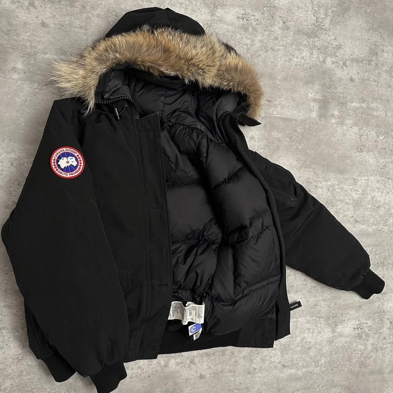 Canada Goose Bomber ChilliWack Jacket Black - Depop