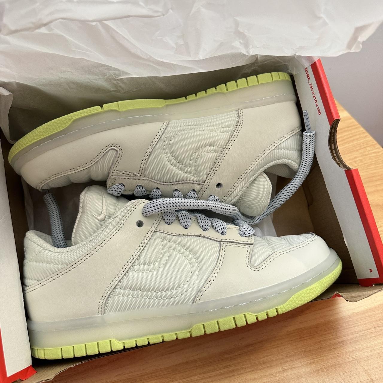 dunk low green womens