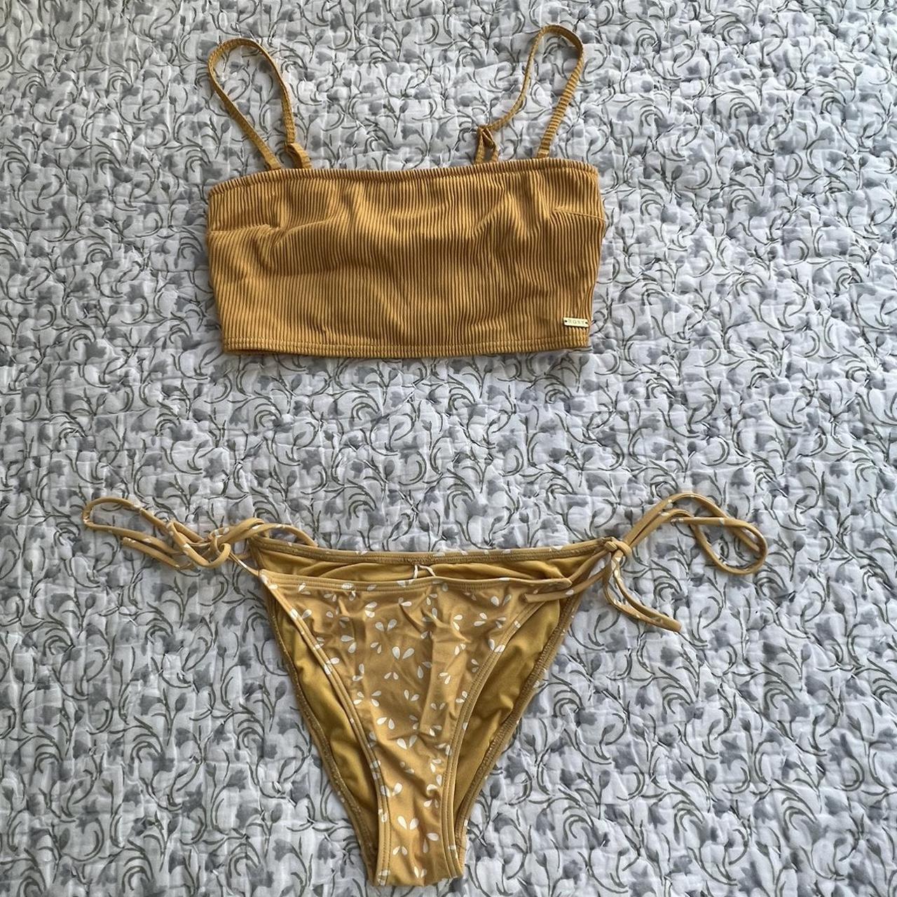 Roxy bikini set 🍌💛 Worn a few times. Has been double... - Depop