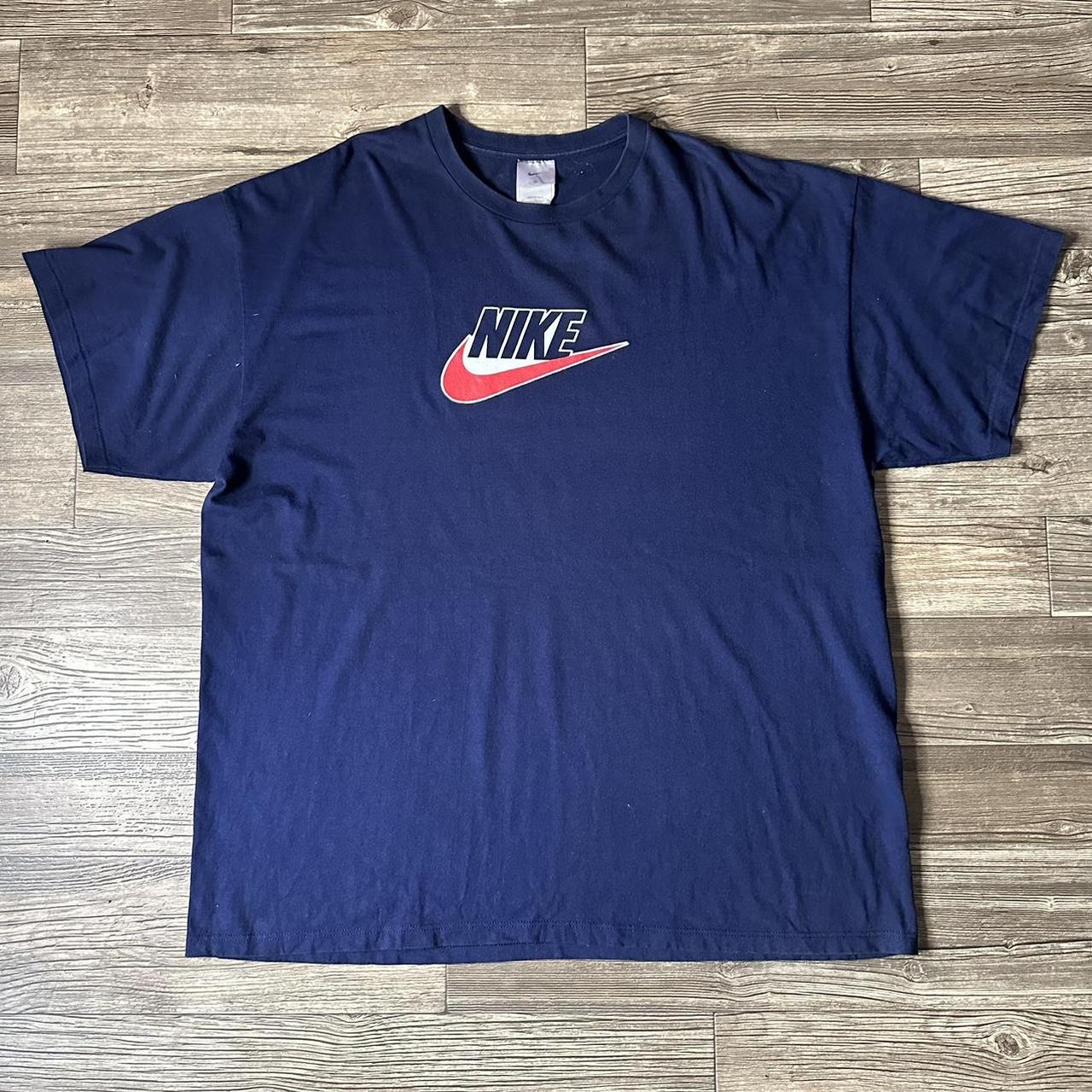 American Vintage Men's Navy T-shirt | Depop