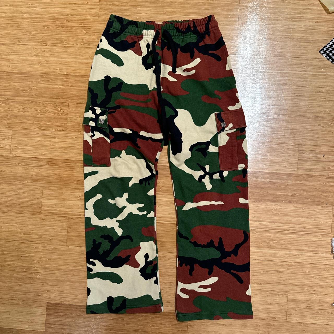 Chrome Hearts 迷彩柄 ヨガパンツ Sサイズ Chrome hearts camo sweatpants | Depop