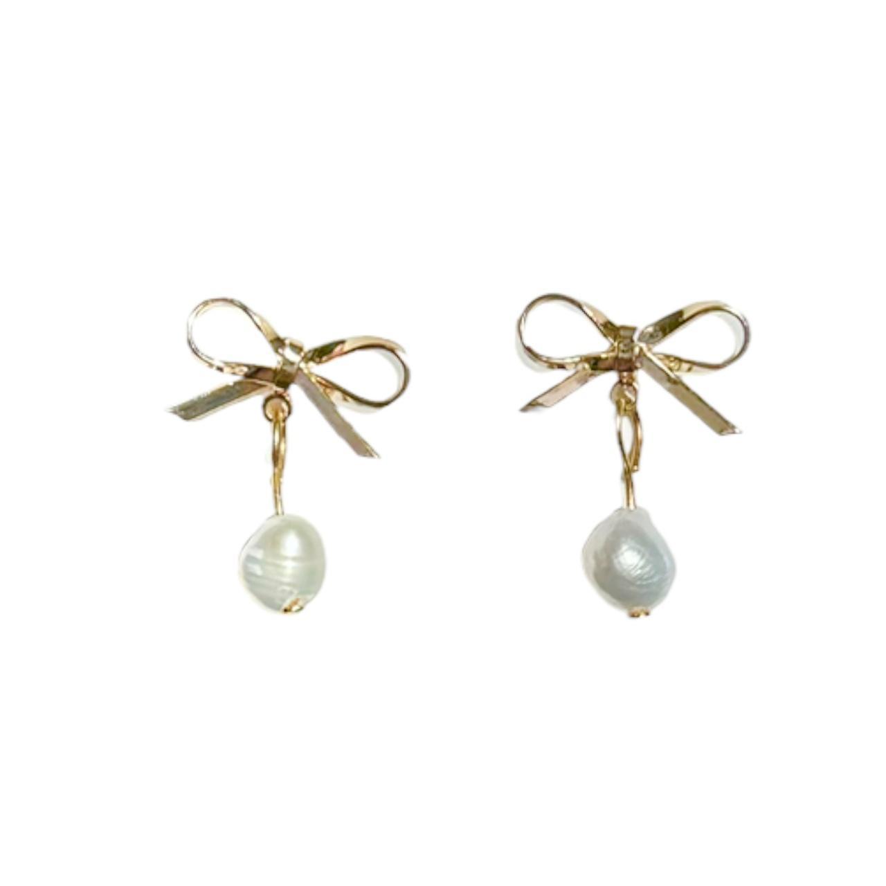 gold bow and pearl earrings 🎀💛 handmade by me! 🐇... - Depop