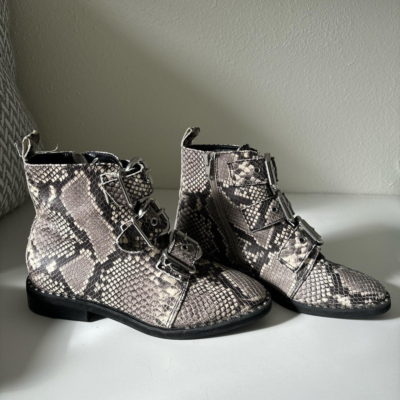 rookie natural snake steve madden