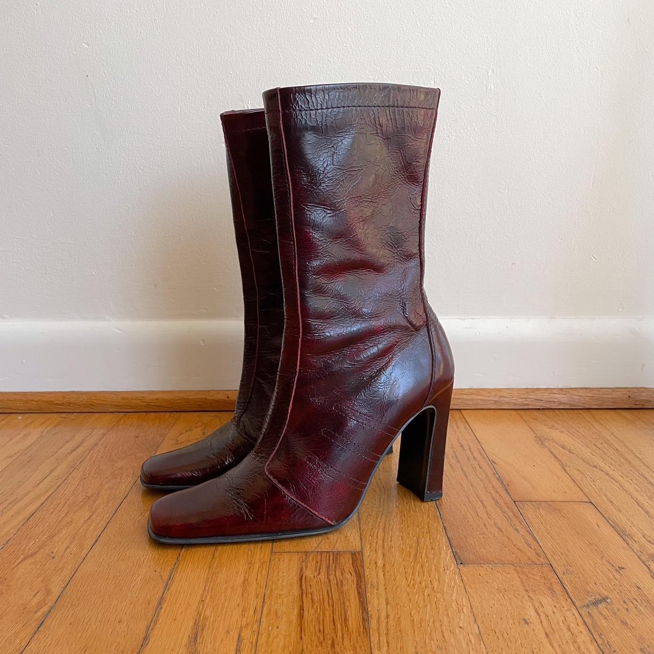 Ah-MAZING 1990s / y2k vintage Steve Madden cordovan... - Depop