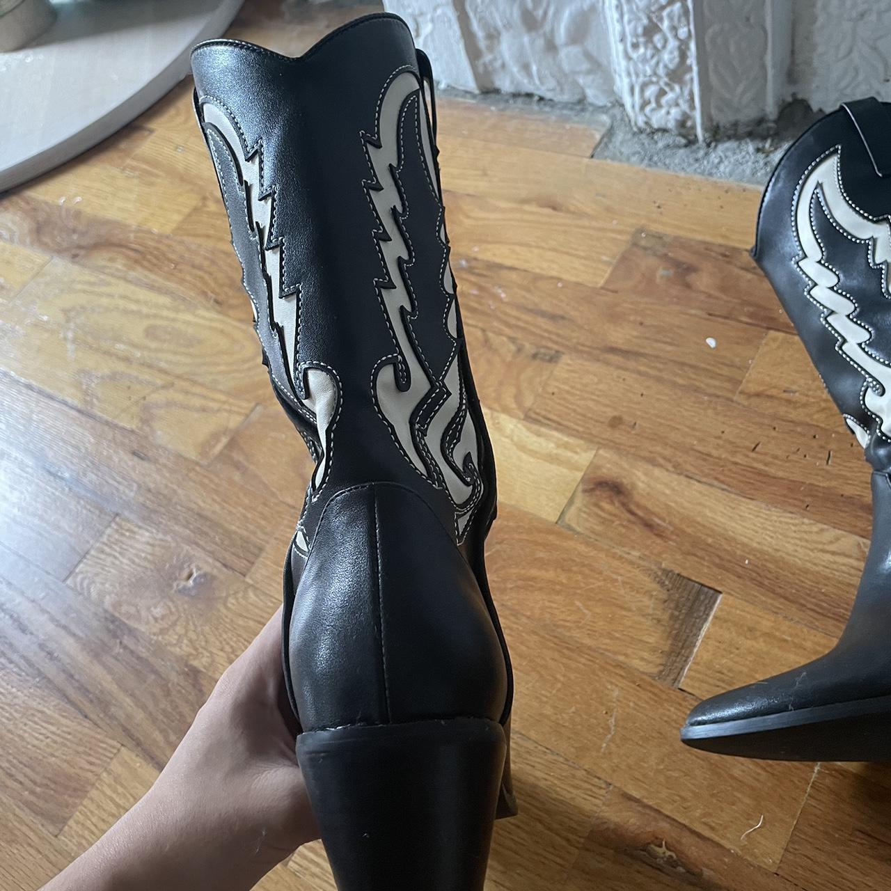 Bellini Women's Black Boots (3)