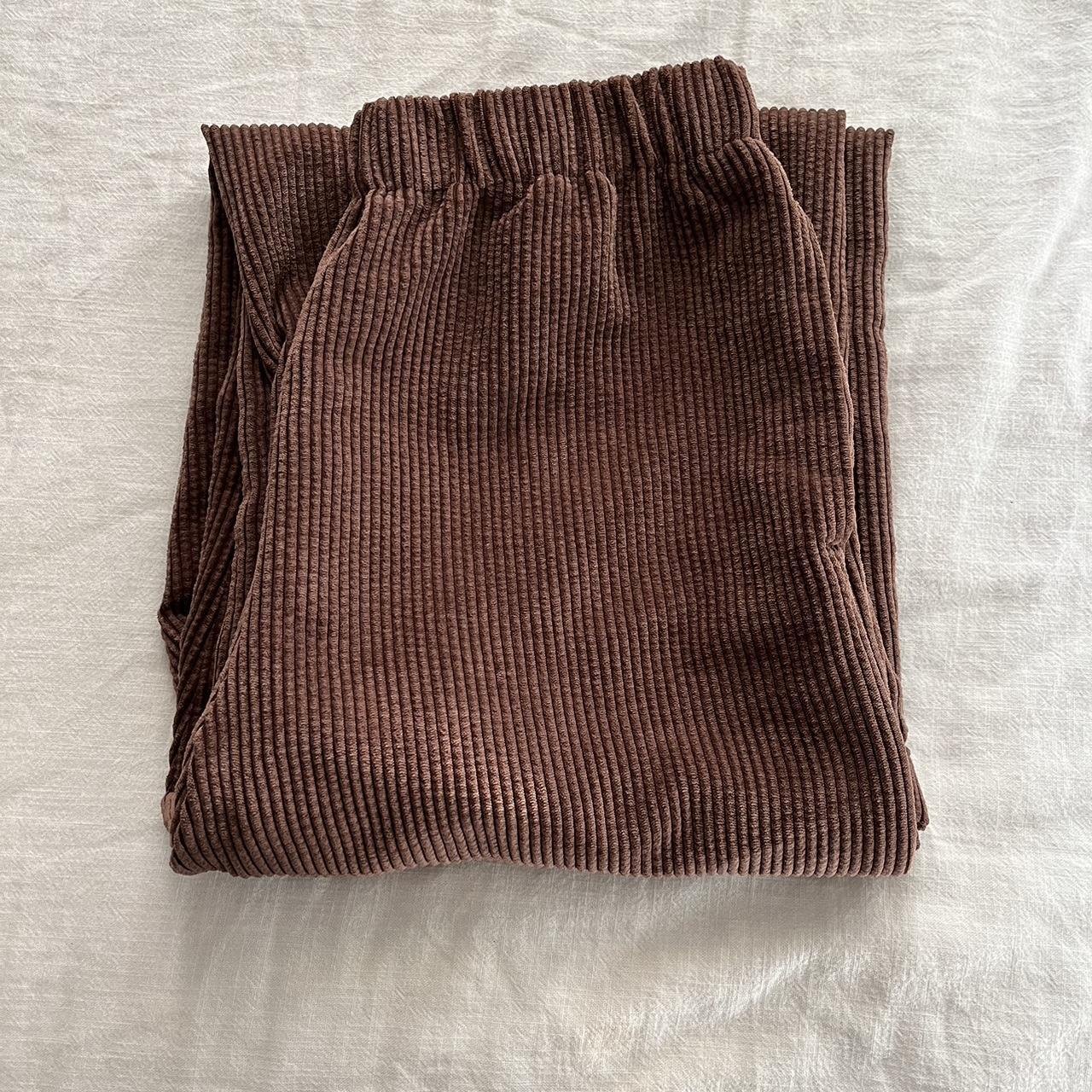 BDG brown corduroy wide leg elastic waist pants size... - Depop