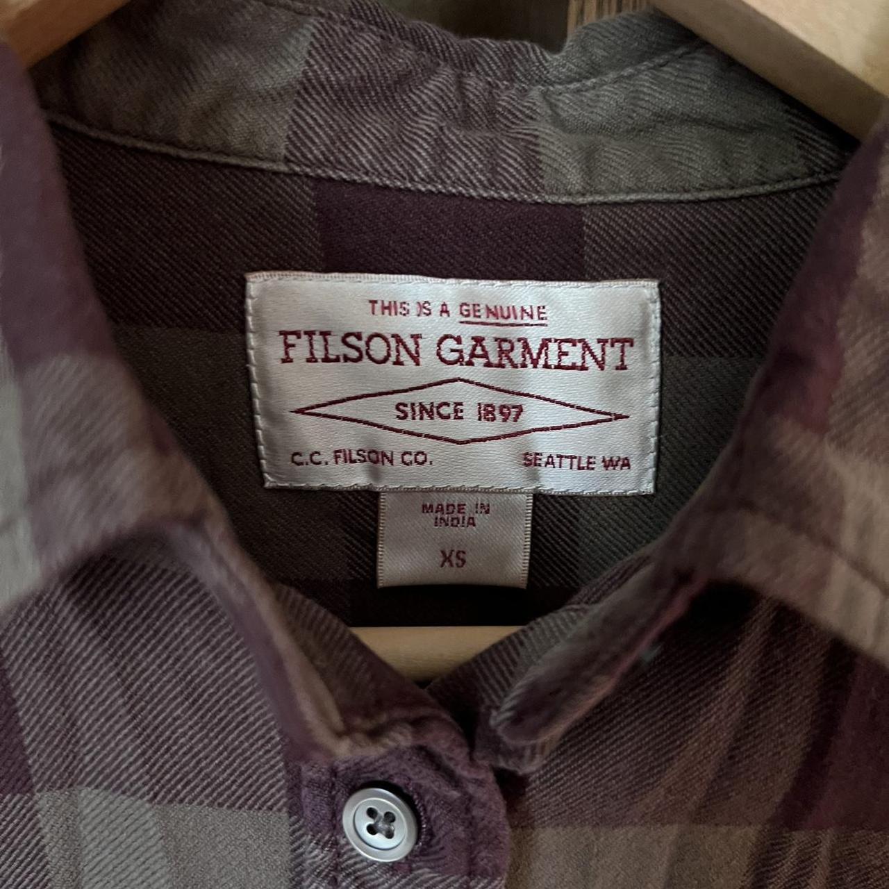 Filson Women's Shirt (2)