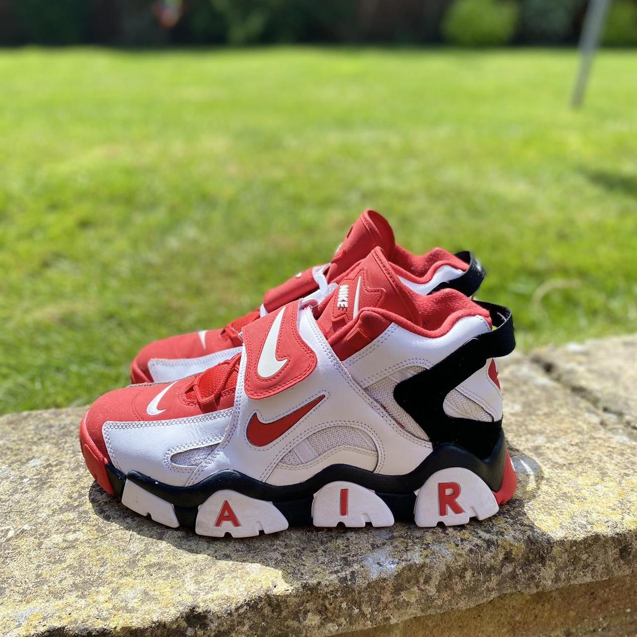 【NIKE】AIR BARRAGE MID スニーカー【27cm】赤×白×黒 楽天市場】NIKE AIR BARRAGE MID white/university red-black