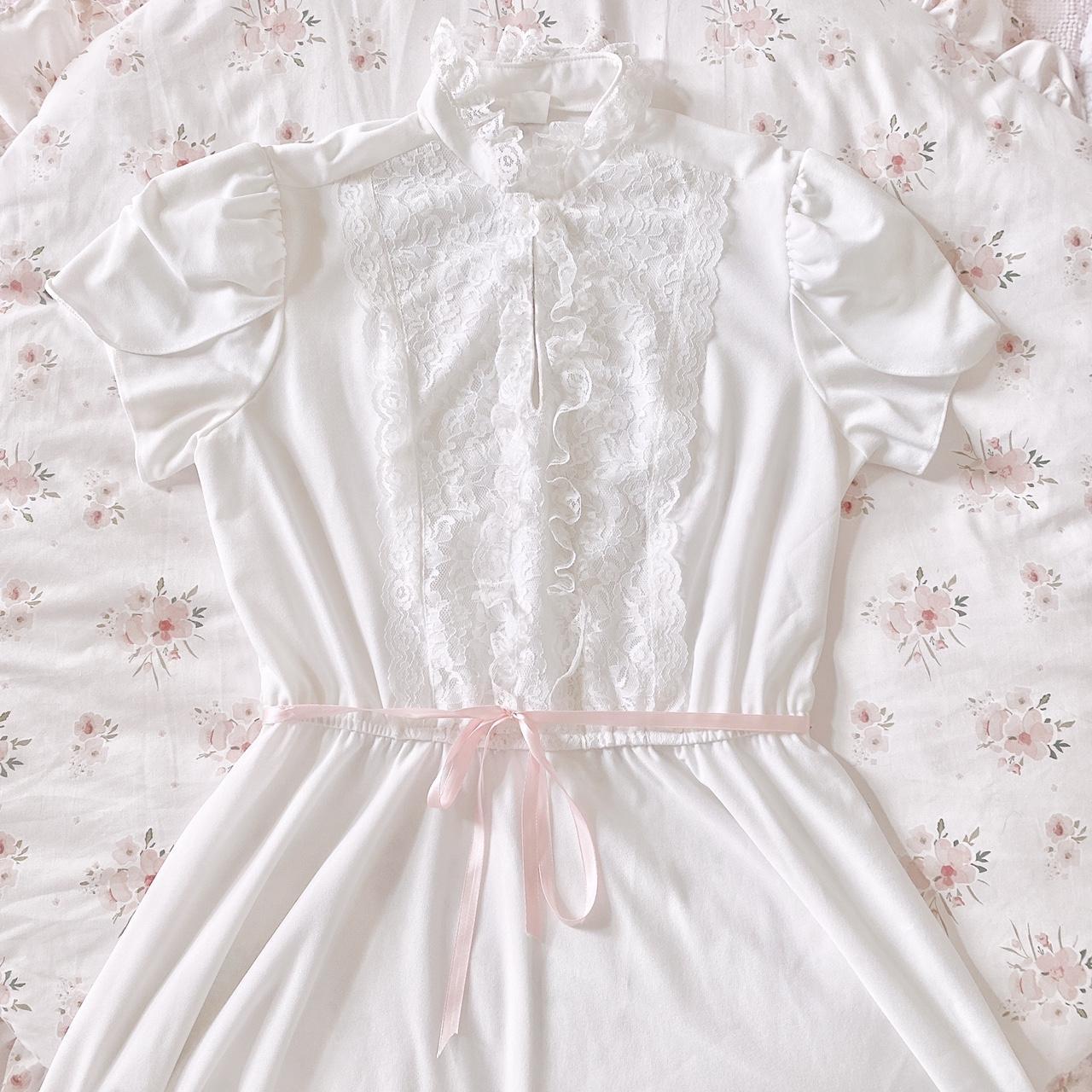 🕊 Angelic Vintage White/Ivory Lace Coquette Depop