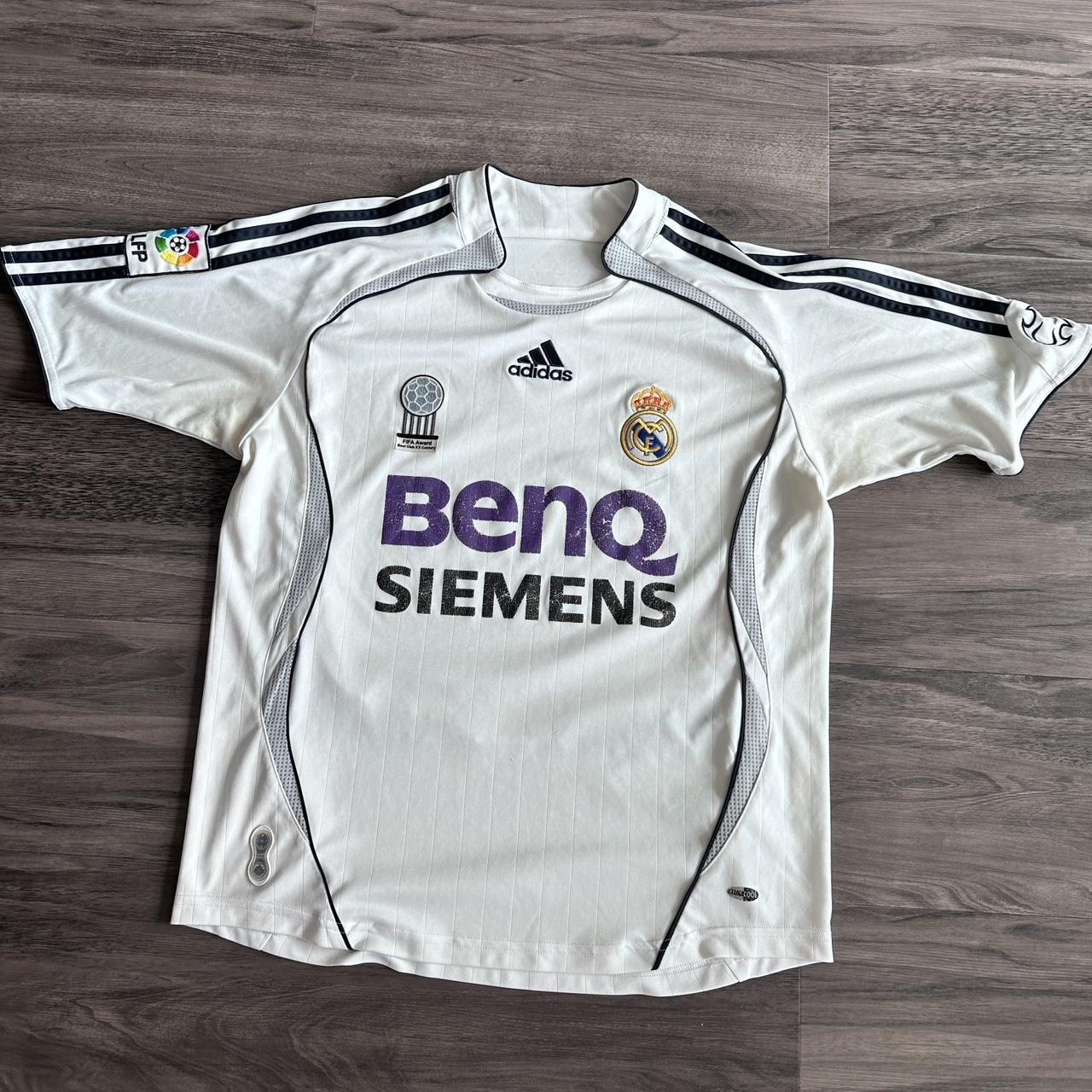 Adidas Real Madrid 2006/7 football shirt Size medium... - Depop