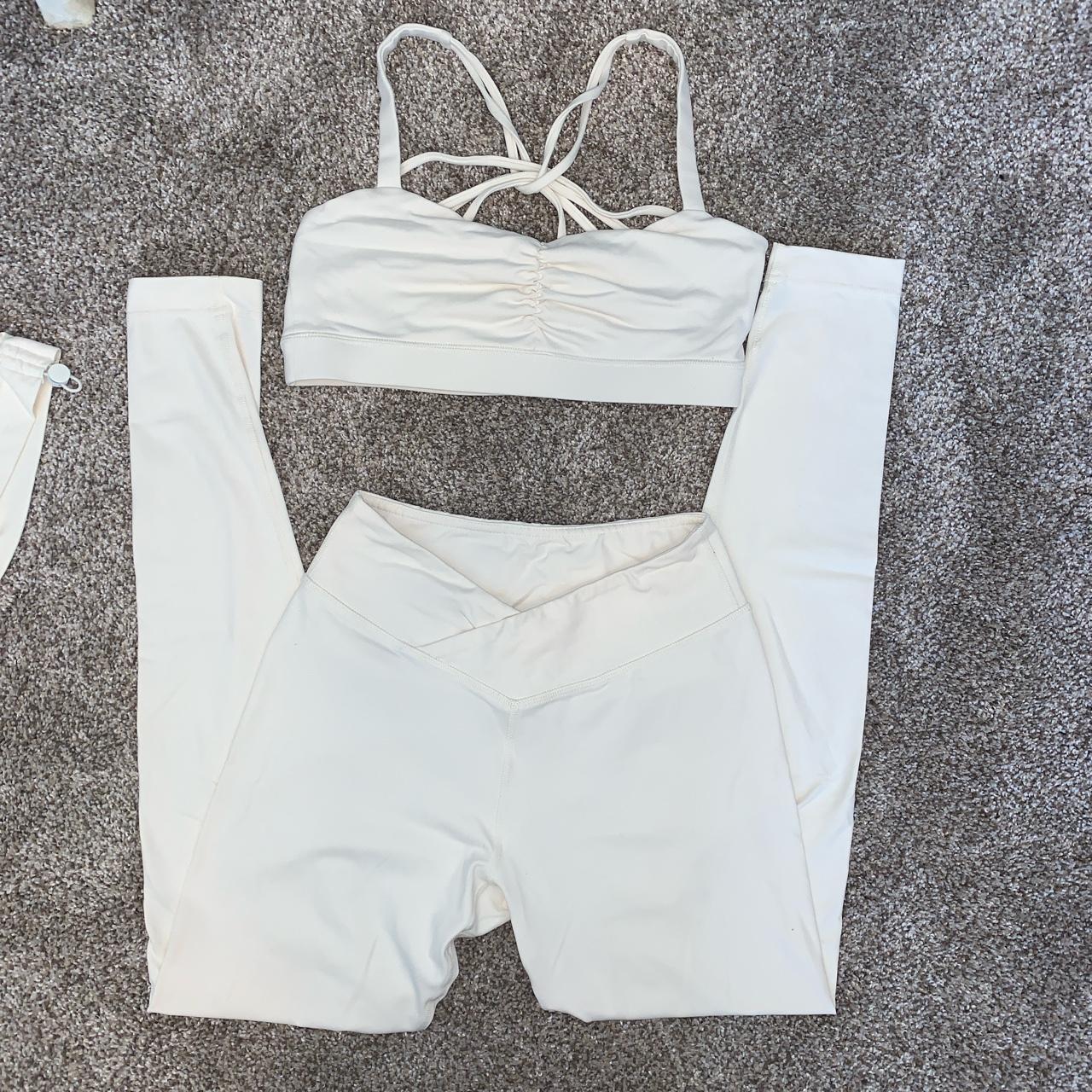 Women's Cream Leggings Depop