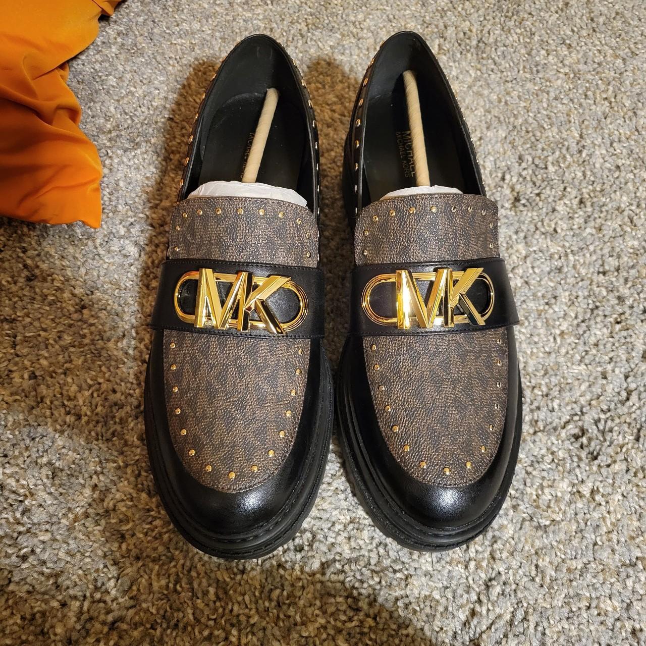 Michael kors size on sale 8