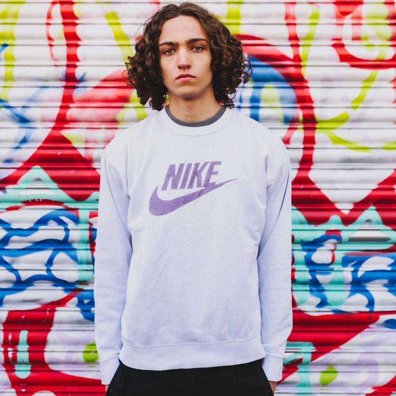 Depop discount nike sweatshirt