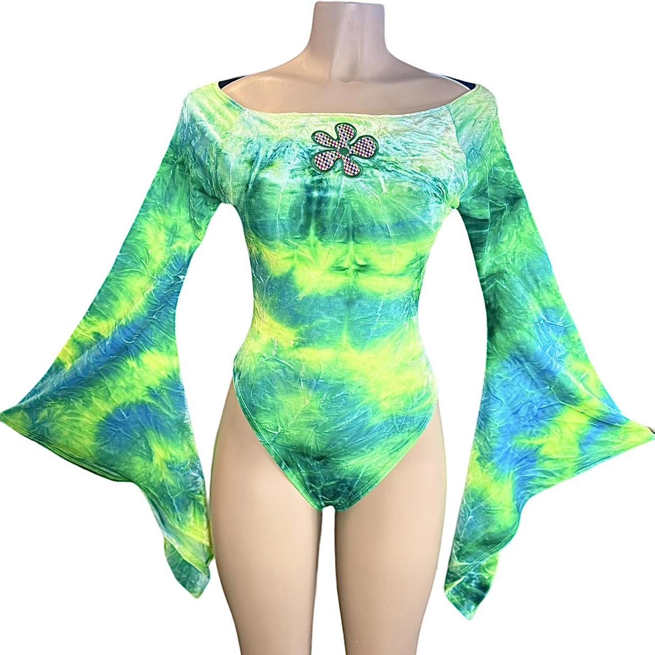 J Valentine green tie dye goddess sleeve off the... - Depop