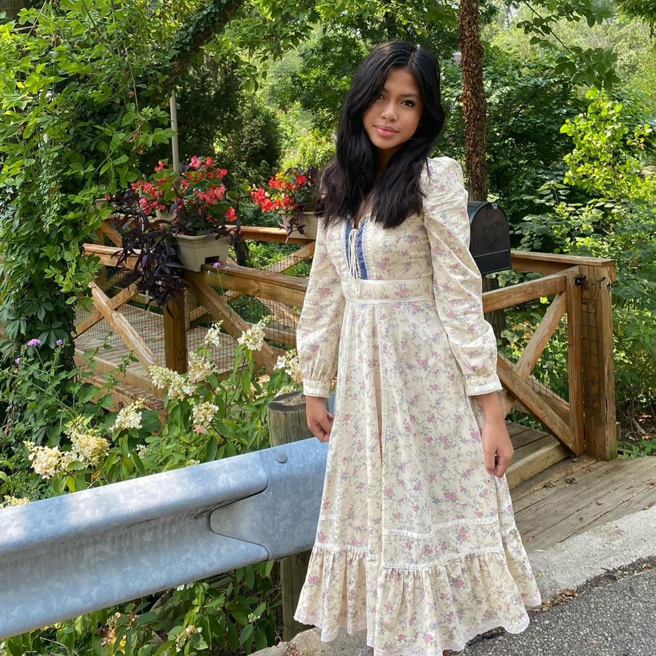 Gunne Sax Women's Dress (2)