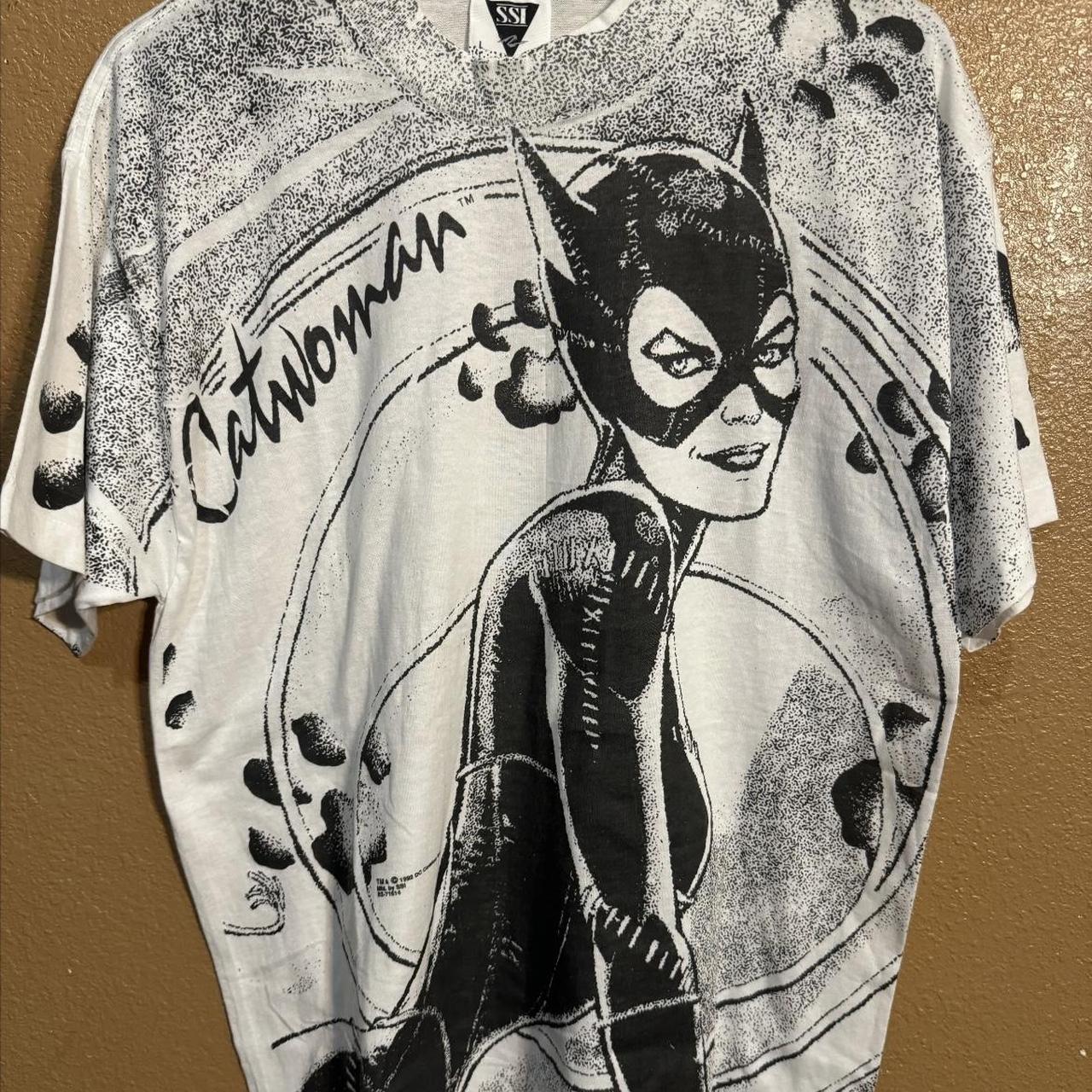 Rare Vintage 1991 2024 Catwoman AOP DC Comics Purple Raccoon Single Stitch T Shirt XL