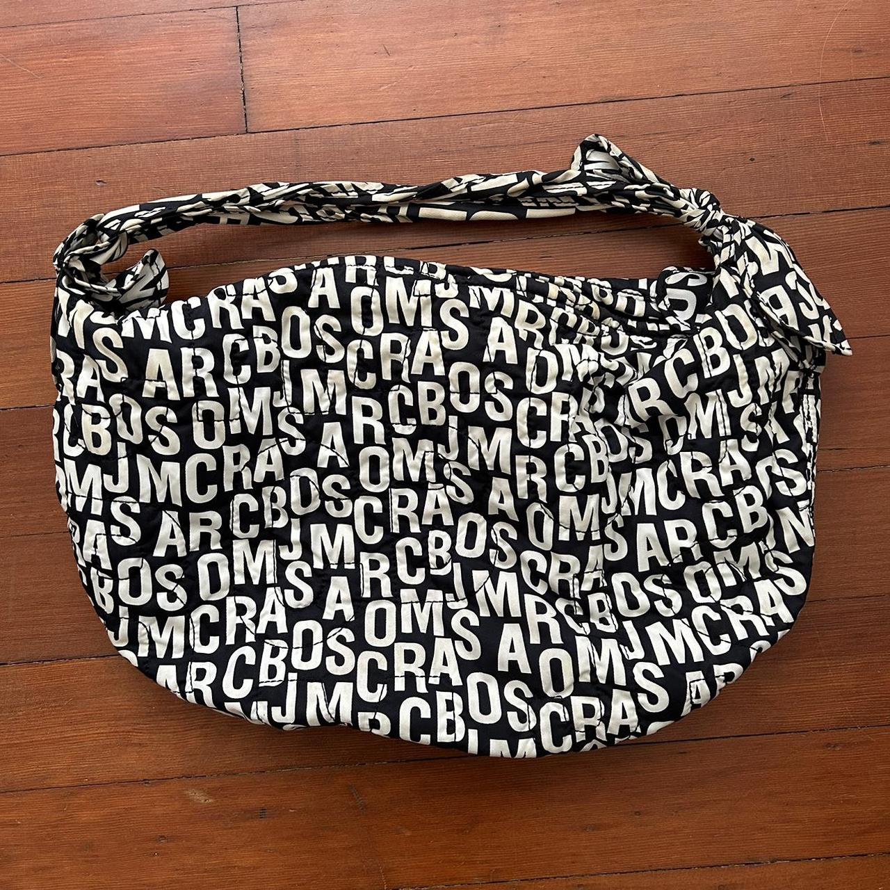 2010s marc jacob's banana sling bag reminds me of - Depop