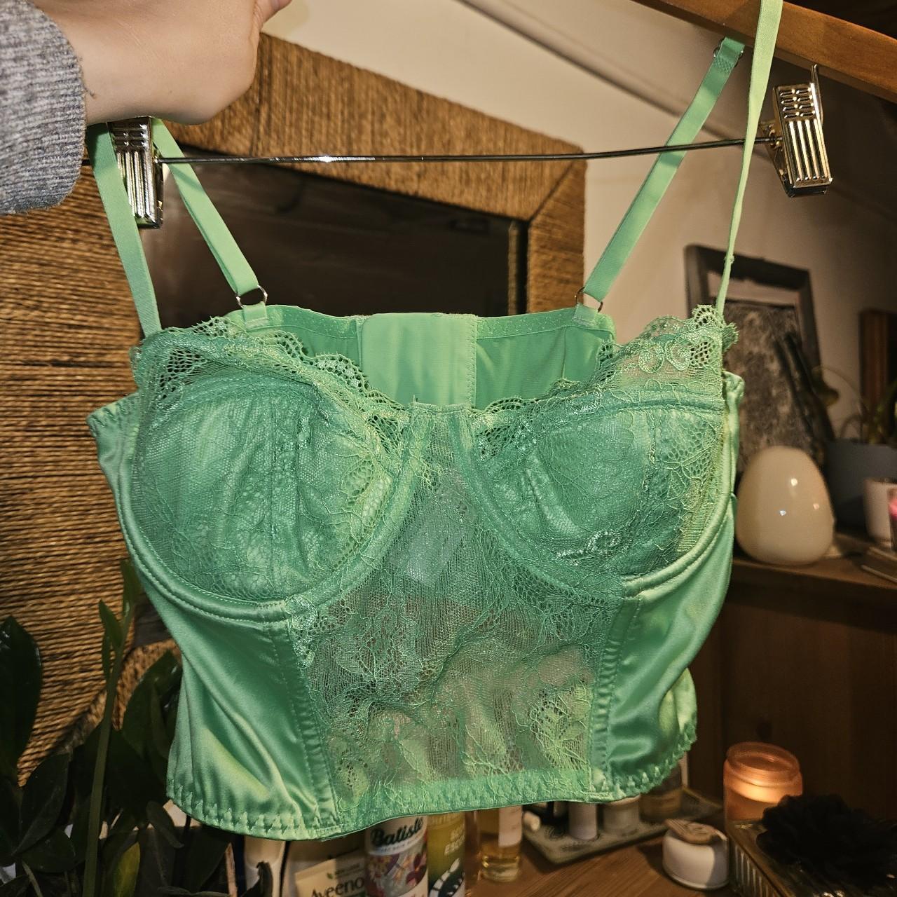 Primark Green spaghetti strap cropped cami / bralette - $18 - From  goodfornow