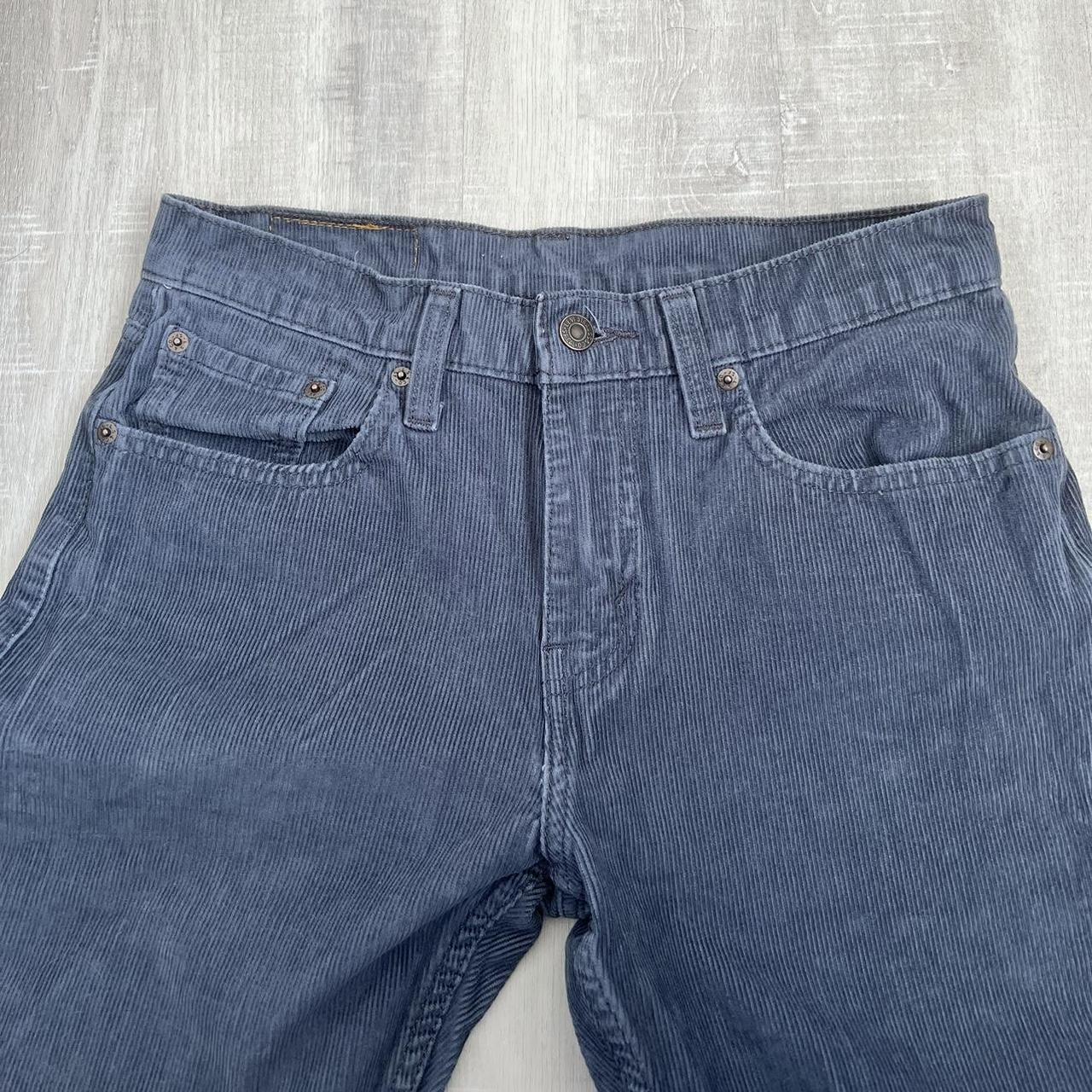 Levi's Women's Navy and Grey Jeans | Depop